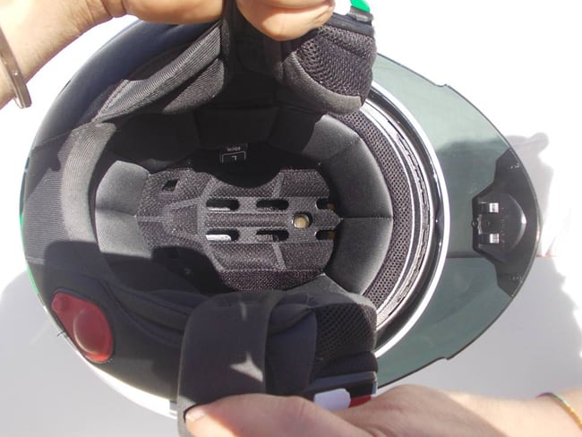 La calottina interna del casco è rimovibile e lavabile