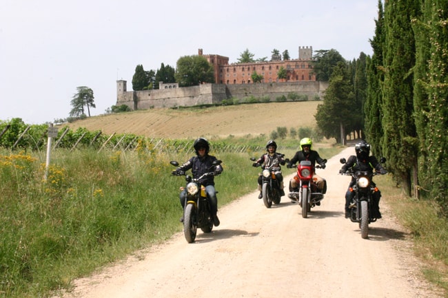 Itinerari e viaggi in moto in Italia