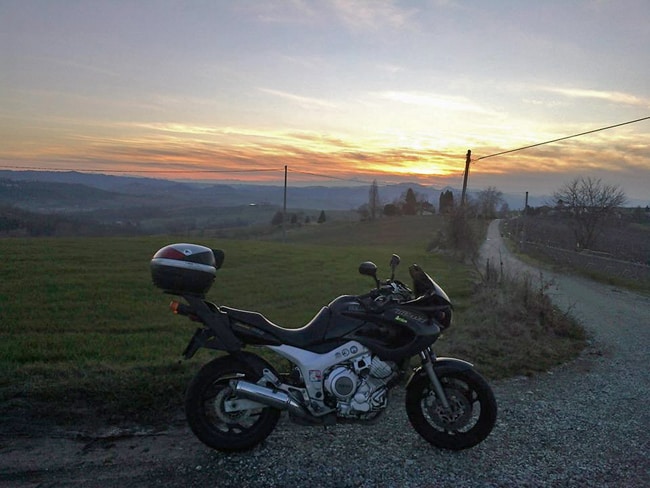 A caccia di tramonti in moto