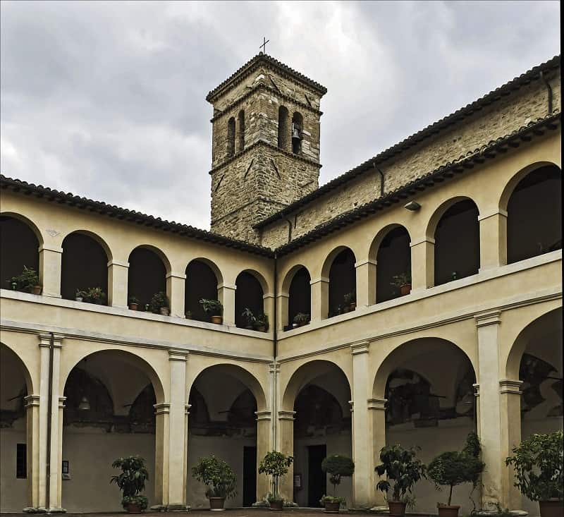 Umbria in moto, tra borghi buon cibo e benessere