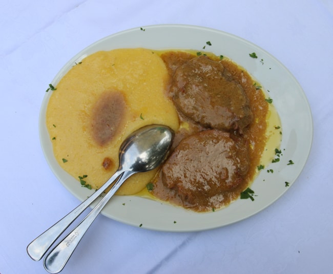 Il Manzo all'Olio di Rovato con Polenta