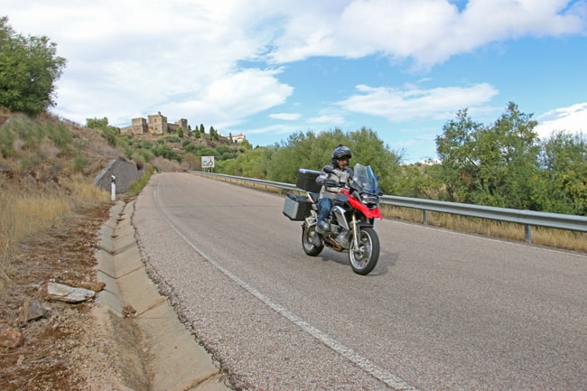 La strada che porta a Monsaraz