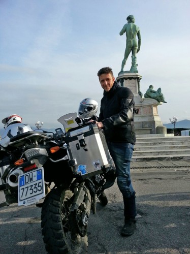 Safari in moto: il motoraduno nell'epoca di social network. Partenza Piazzale Michelangelo