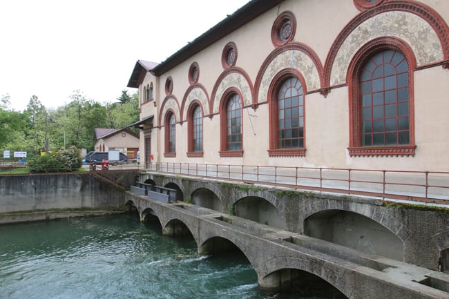 La centrale “Ludovico il Moro” è costruita in stile liberty