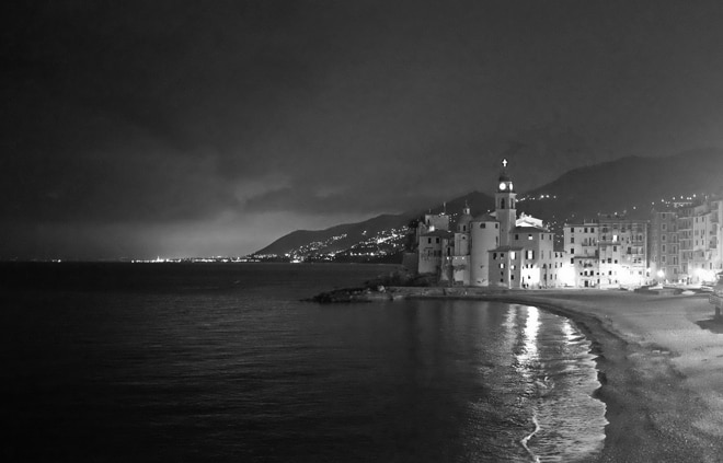 La bellissima Camogli di notte