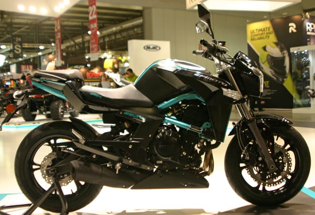  Eicma 2015: CF Moto 650