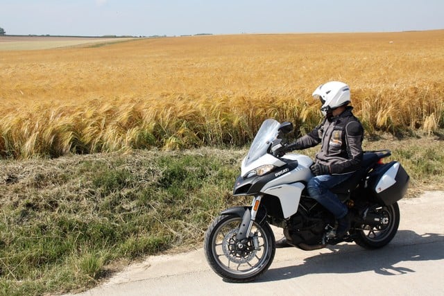 Vallonia in moto: Campo di orzo: diventerà birra, oppure Whisky?