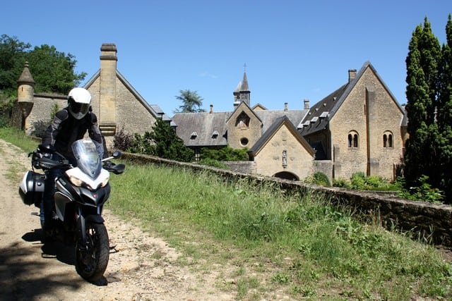 Vallonia in moto: l'abbazia di Orval