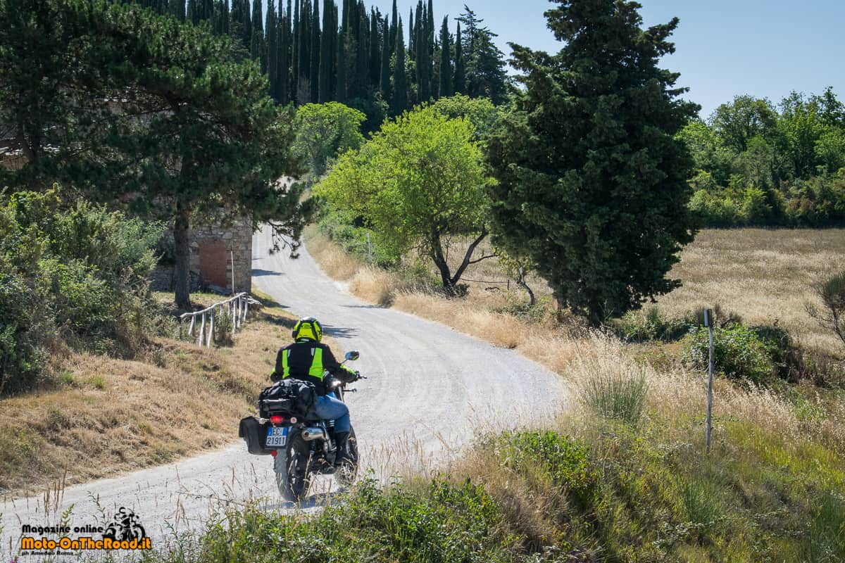 Perdersi sulle strade bianche.