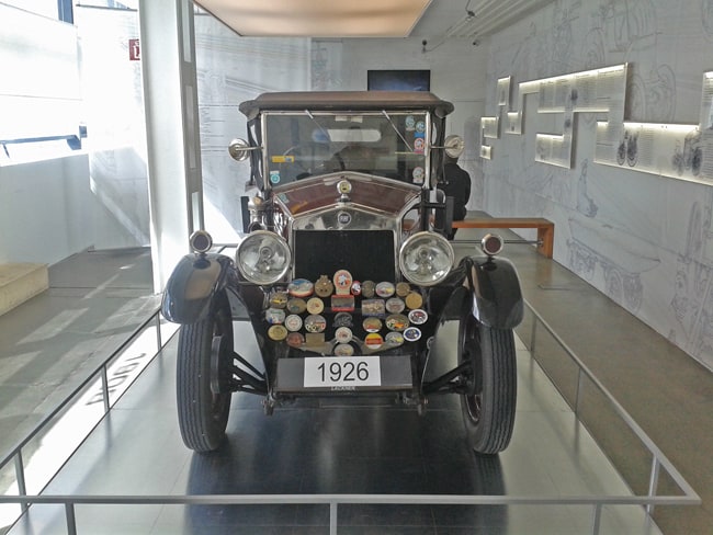 24 Auto presente nel museo