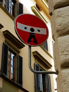 Firenze - Segnali stradali Clet